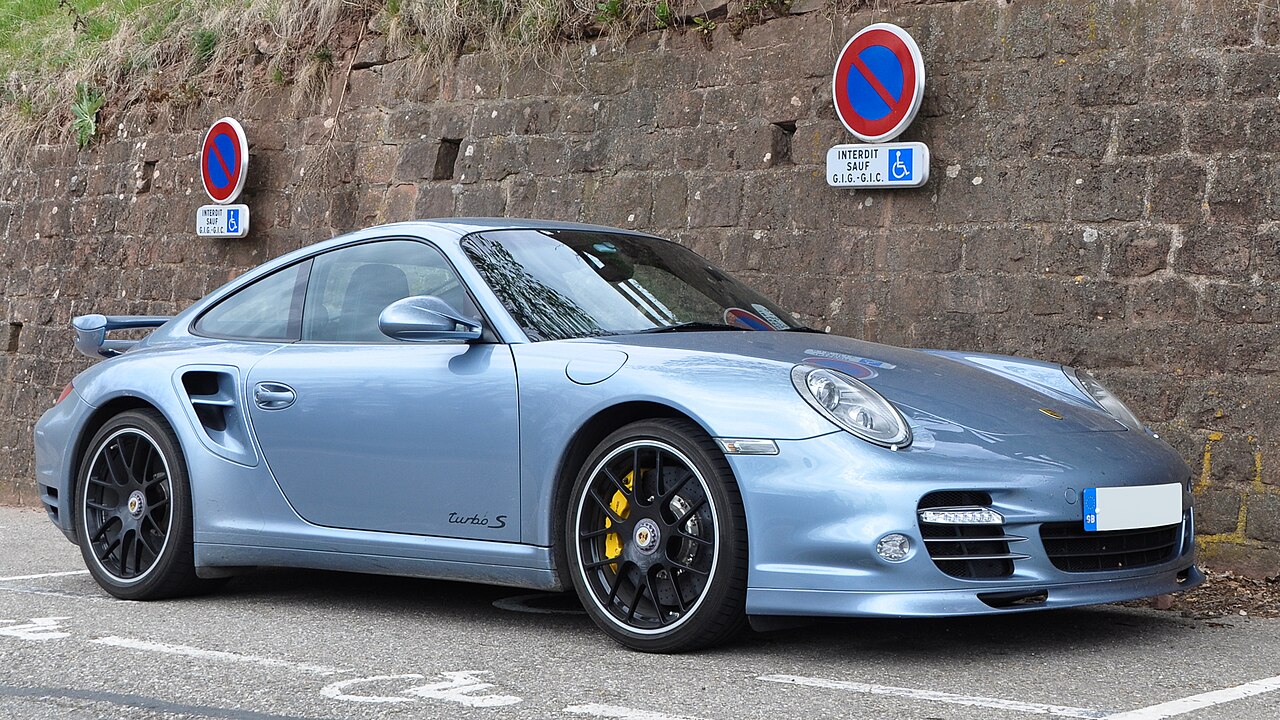 Porsche 911 Turbo S — уперше з гібридною установкою